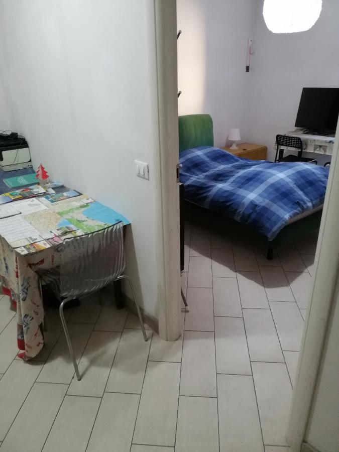 Emily'S Rooms "Villa Romana" Cir17067 Desenzano del Garda Exterior foto
